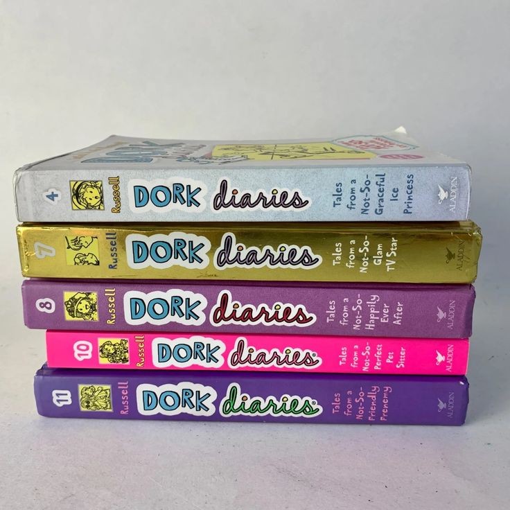 Dork Diaries (5 for 3k)